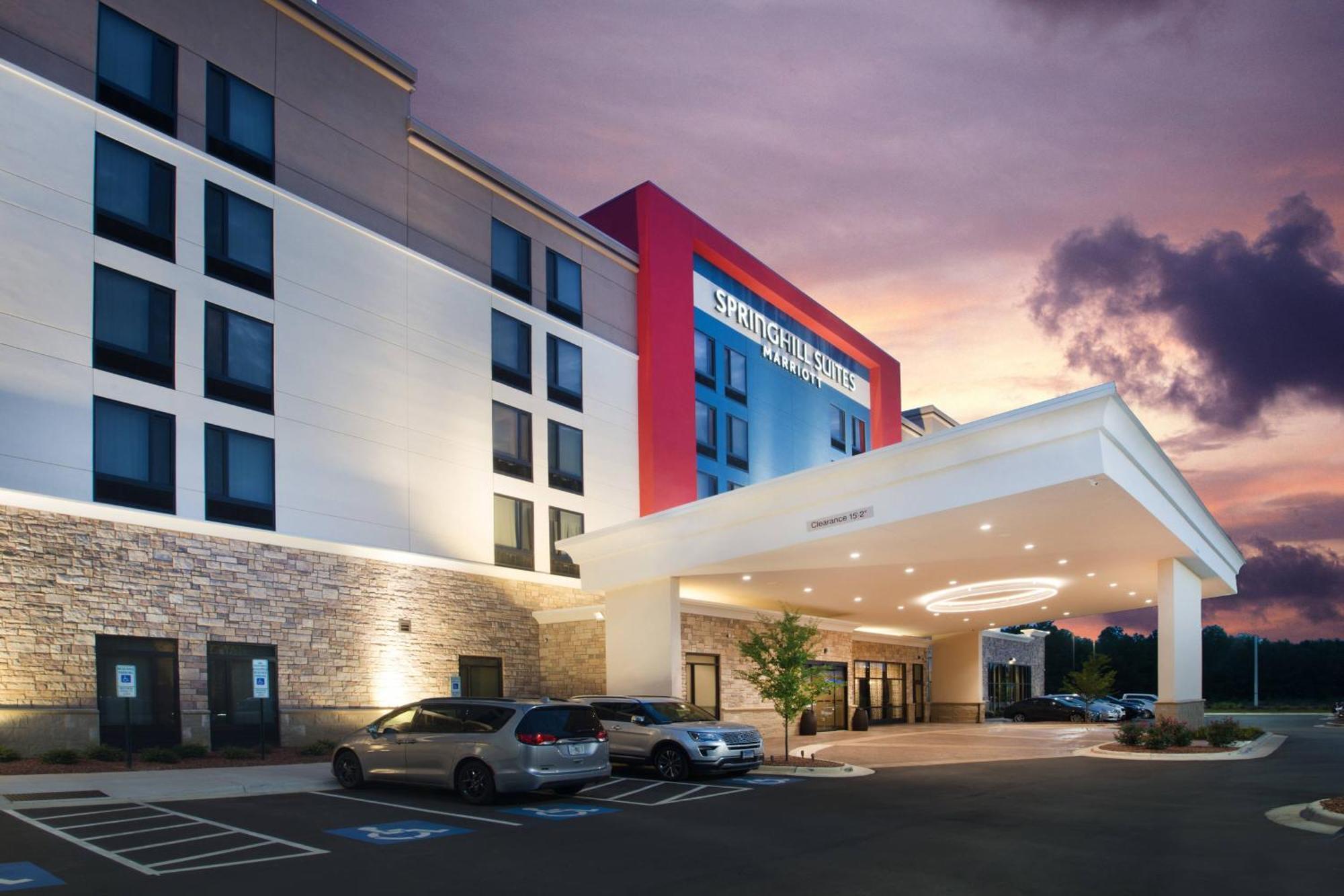 Springhill Suites By Marriott Fayetteville Fort Liberty Exterior foto
